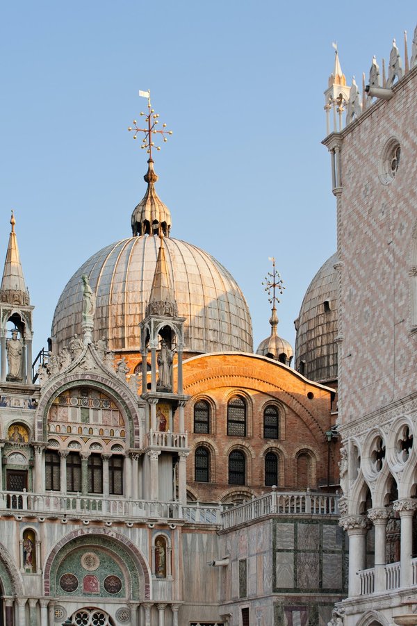 6 raisons de visiter la Basilique Saint-Pierre une fois dans sa vie !