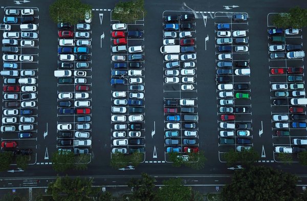 Que faut-il savoir sur les parkings à l'aéroport de Lyon ?